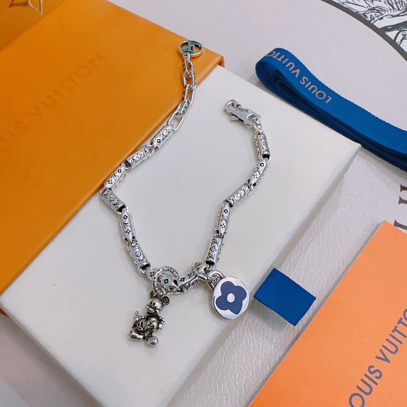 LV Bracelet 05yxh105 (4)