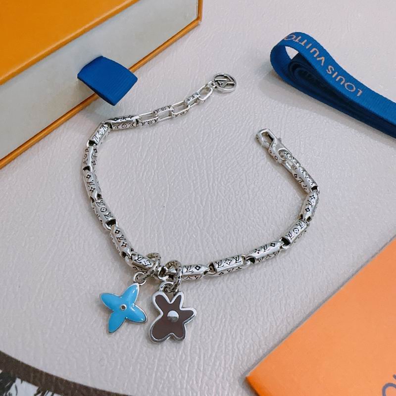 LV Bracelet 05yxh106 (1)