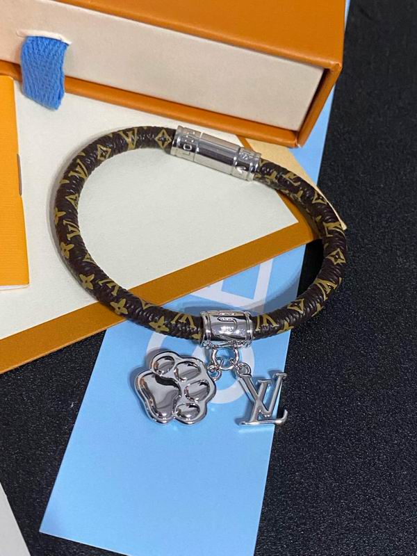 LV Bracelet 05yxh107 (4)