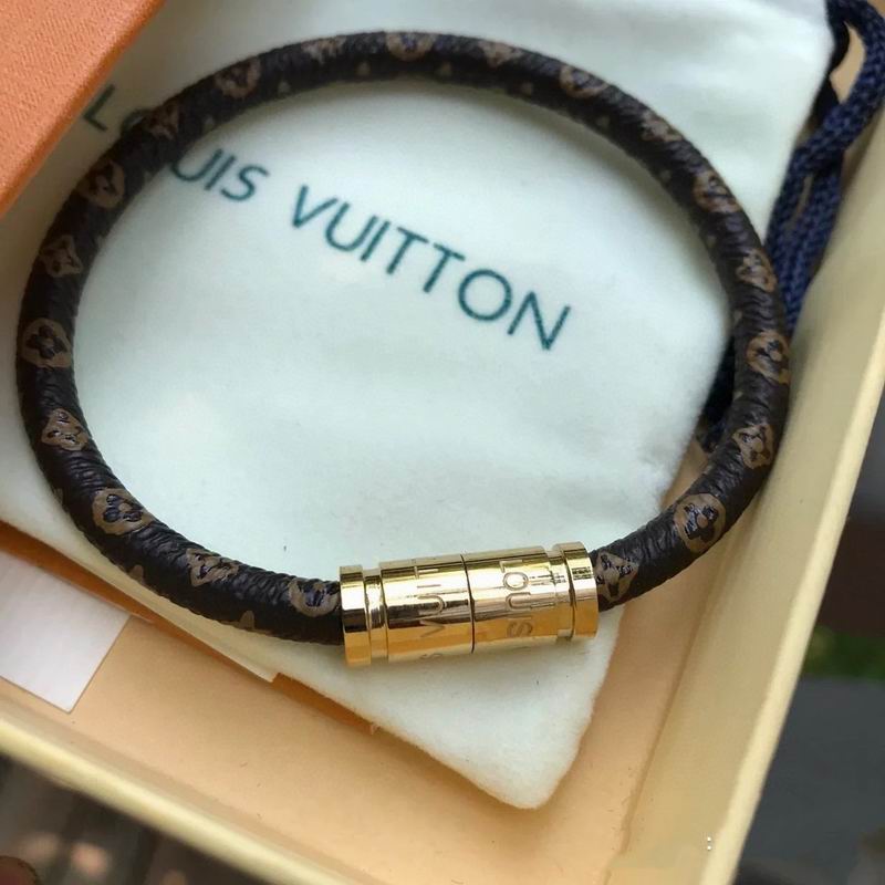 LV Bracelet 05yxh109 (1)