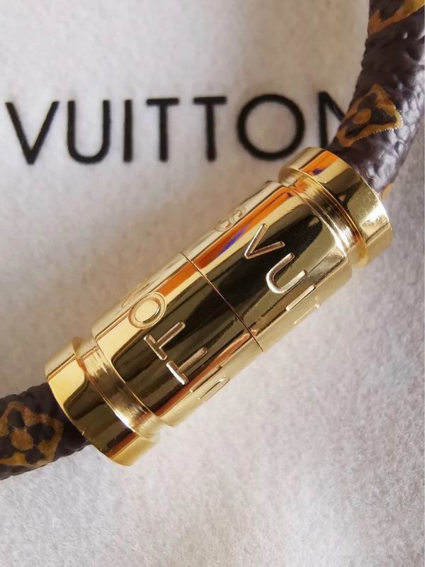LV Bracelet 05yxh109 (4)