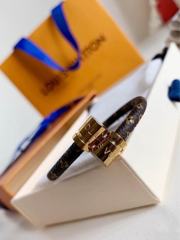 LV Bracelet 05yxh109 (5)
