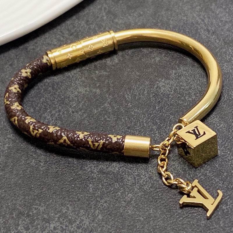 LV Bracelet 05yxh110 (5)