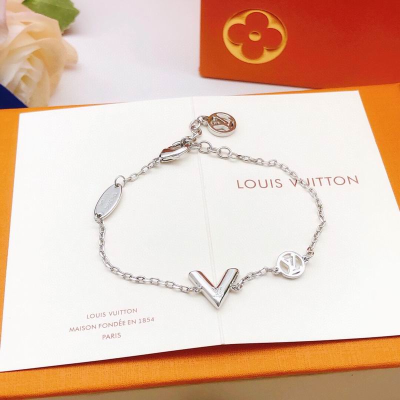 LV Bracelet 05yxh117 (2)