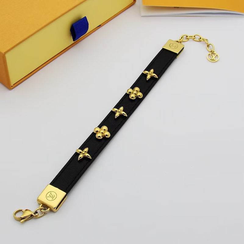 LV Bracelet 05yxh124 (4)