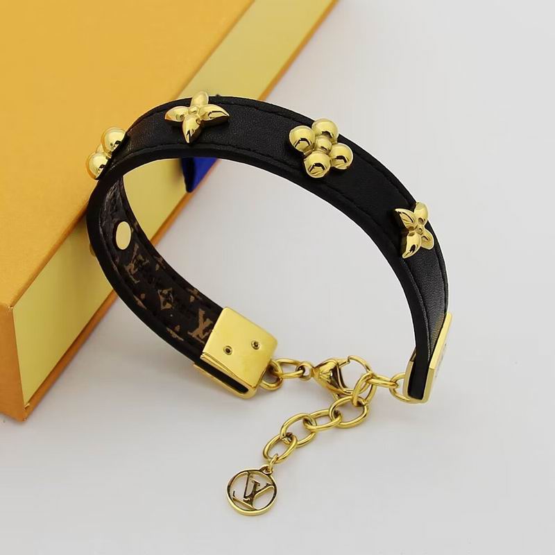 LV Bracelet 05yxh124 (7)