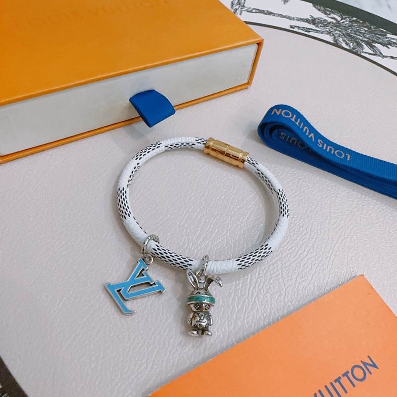 LV Bracelet 05yxh20 (2)