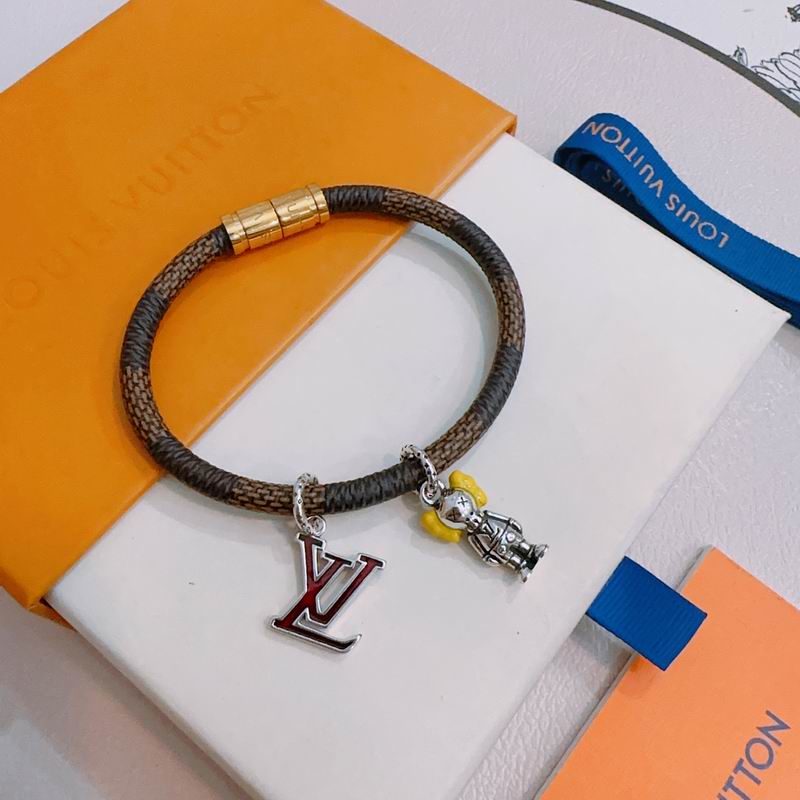 LV Bracelet 05yxh21 (5)