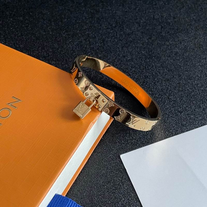 LV Bracelet 05yxh22 (3)