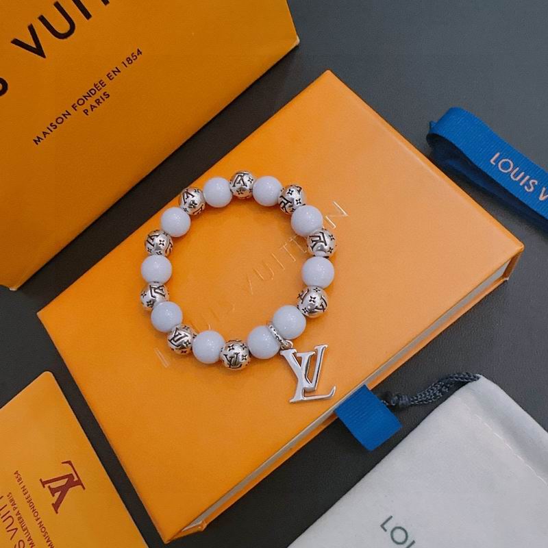 LV Bracelet 05yxh23 (1)