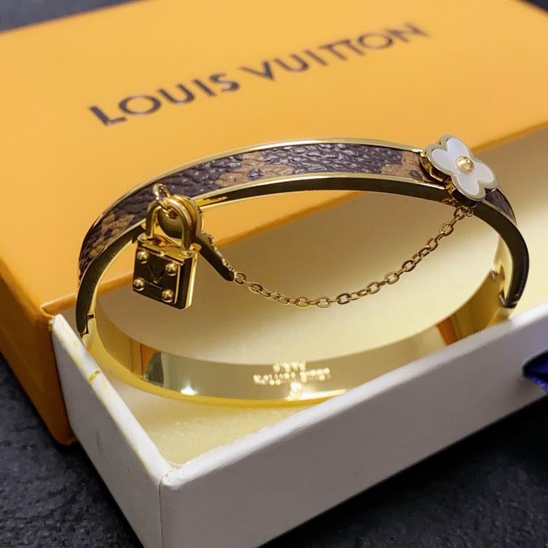 LV Bracelet 05yxh23 (4)