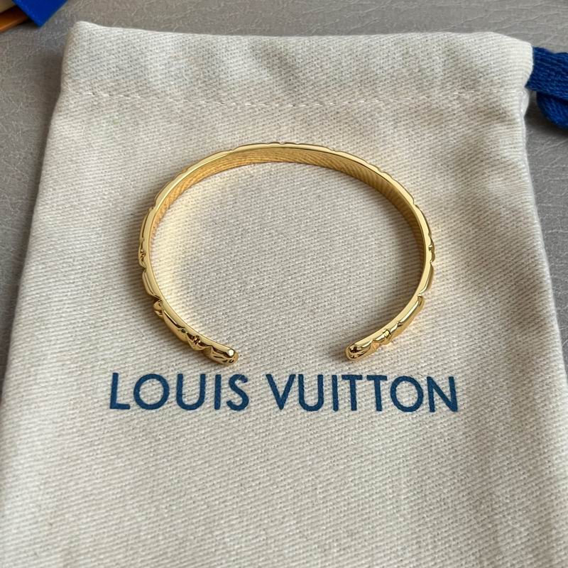 LV Bracelet 05yxh31 (5)