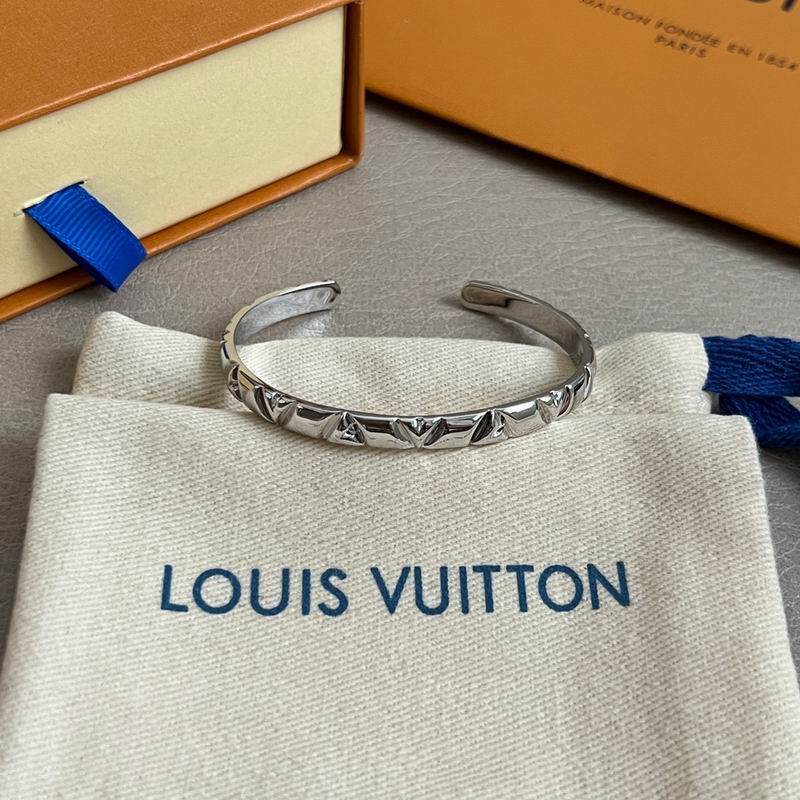 LV Bracelet 05yxh31 (6)