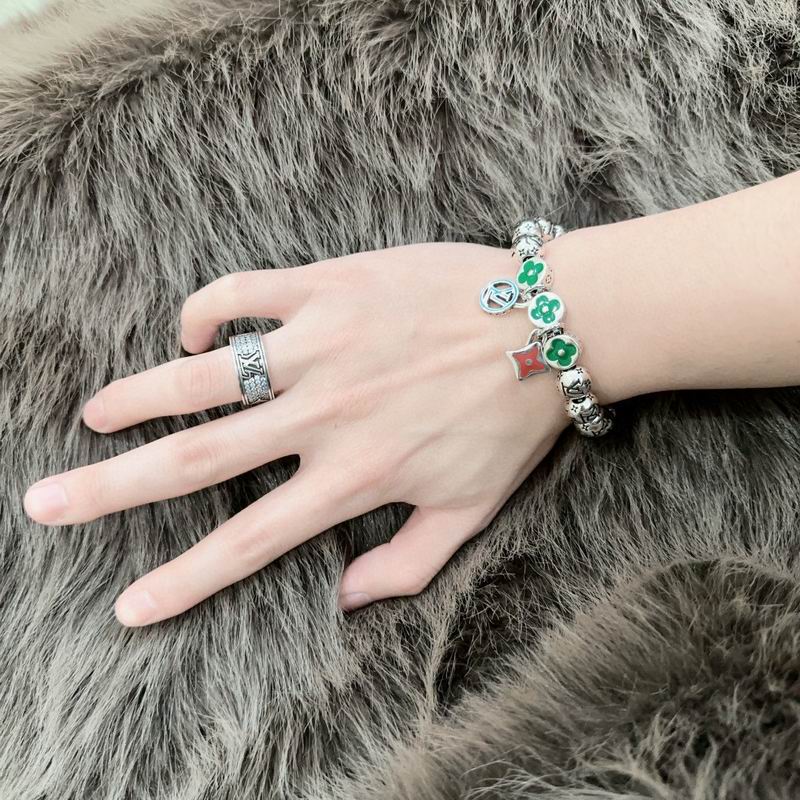 LV Bracelet 05yxh34 (3)