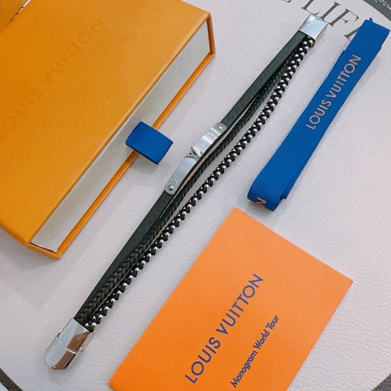 LV Bracelet 05yxh35 (2)