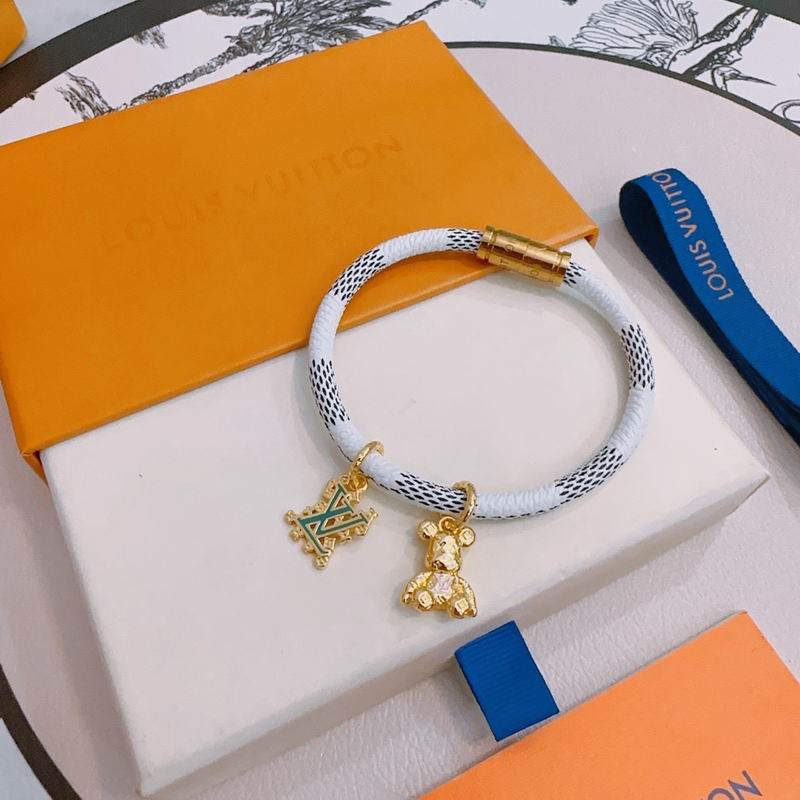 LV Bracelet 05yxh38 (4)