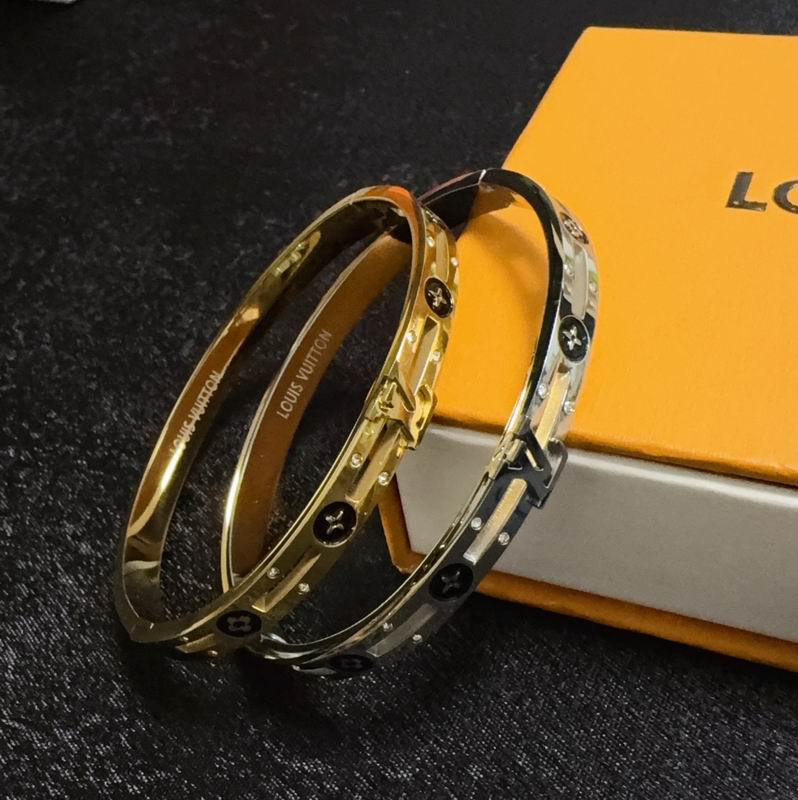 LV Bracelet 05yxh39 (5)