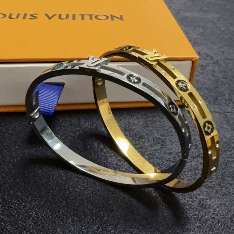 LV Bracelet 05yxh39 (7)