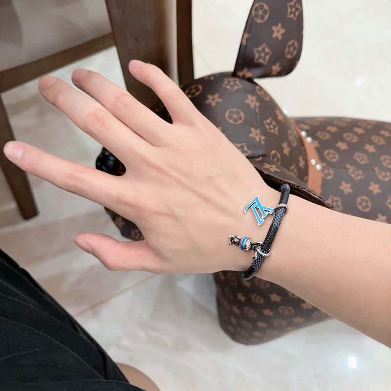 LV Bracelet 05yxh45 (5)