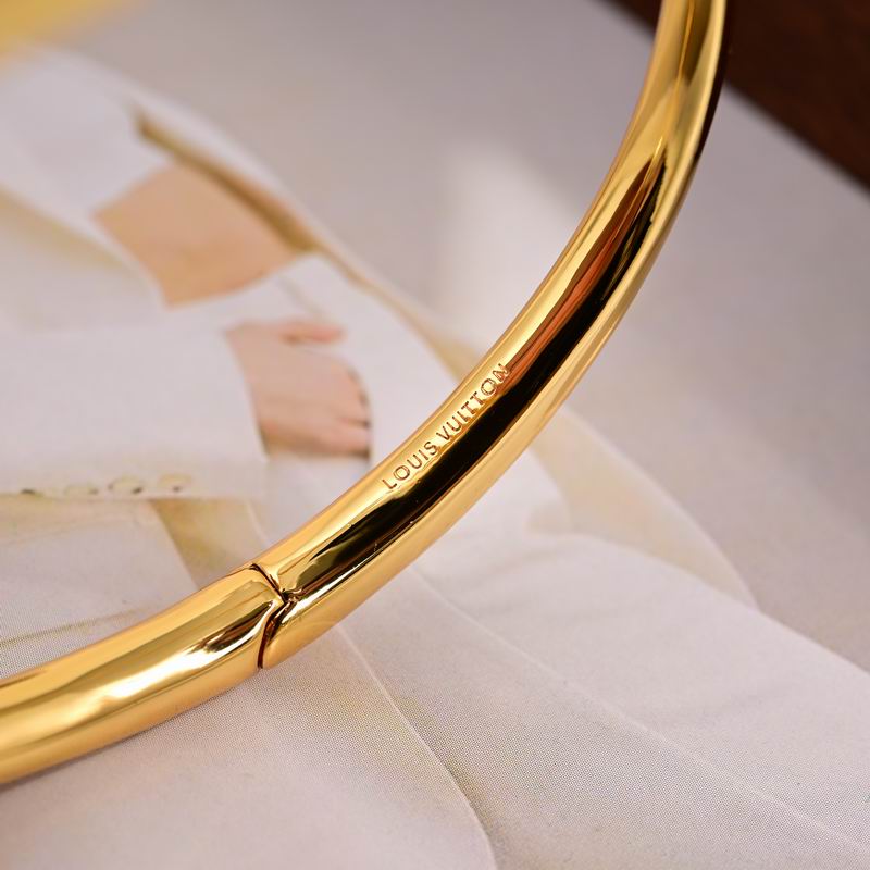 LV Bracelet 05yxh47 (3)