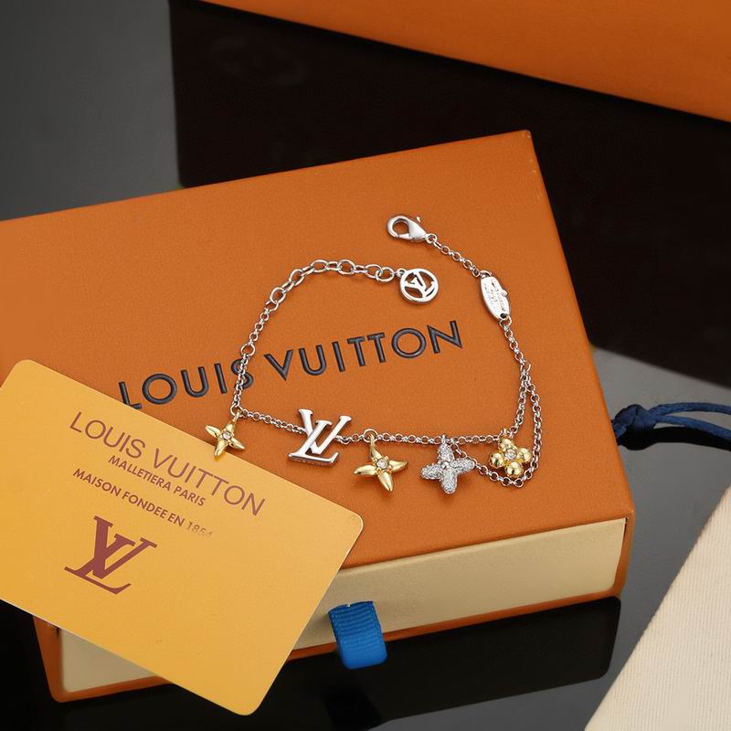 LV Bracelet 05yxh48 (1)