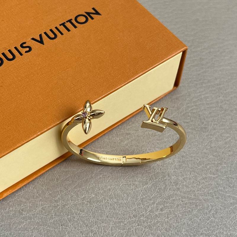 LV Bracelet 05yxh50 (4)