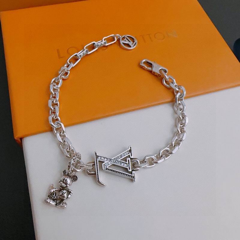 LV Bracelet 05yxh65 (1)