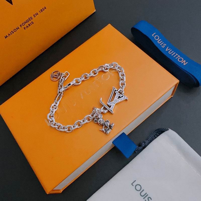 LV Bracelet 05yxh65 (6)