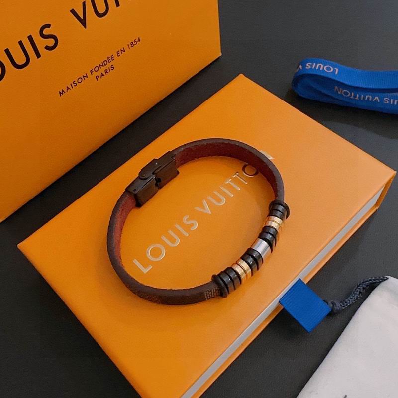 LV Bracelet 05yxh69 (5)