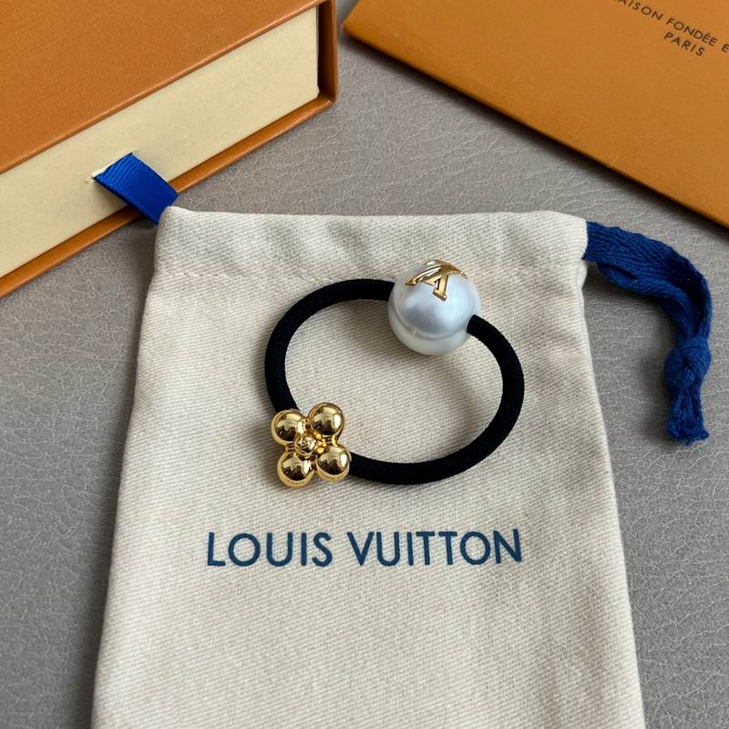 LV Bracelet 05yxh71 (3)