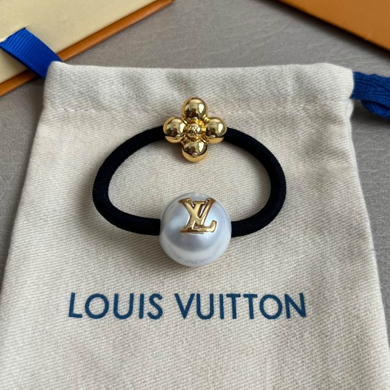 LV Bracelet 05yxh71 (4)