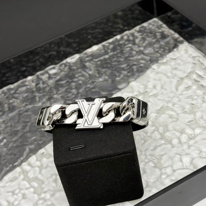 LV Bracelet 05yxh72 (6)