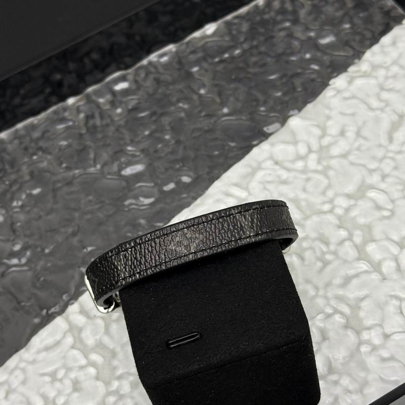 LV Bracelet 05yxh72 (7)