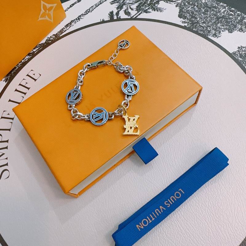 LV Bracelet 05yxh75 (5)