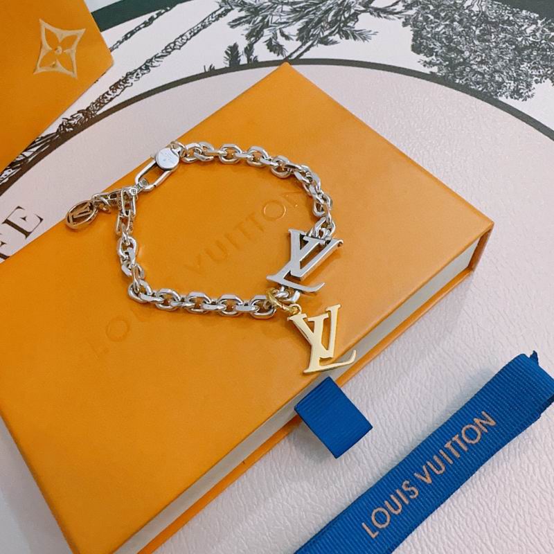 LV Bracelet 05yxh76 (6)