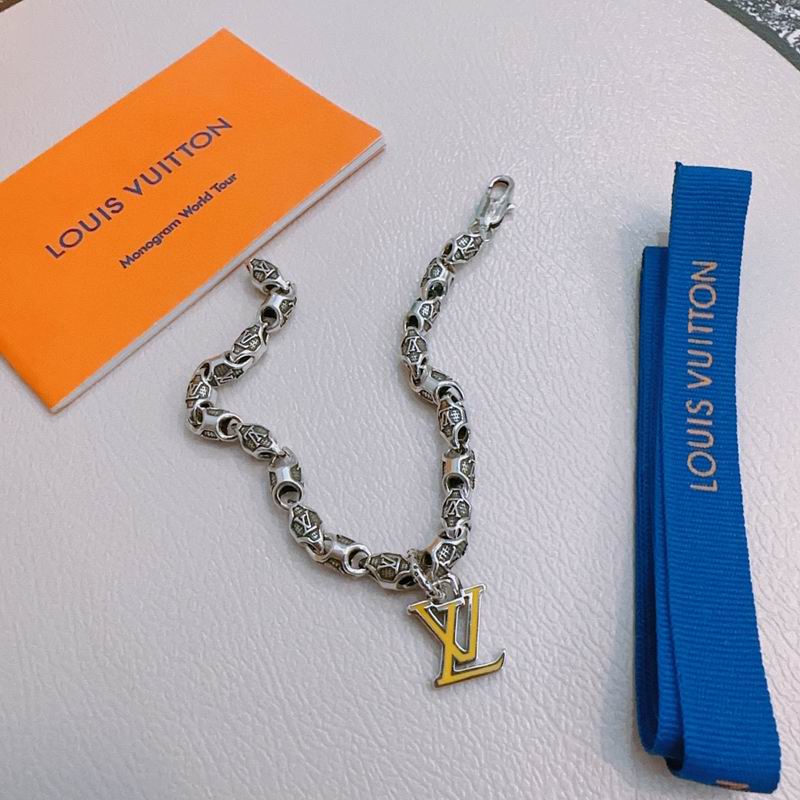 LV Bracelet 05yxh77 (6)