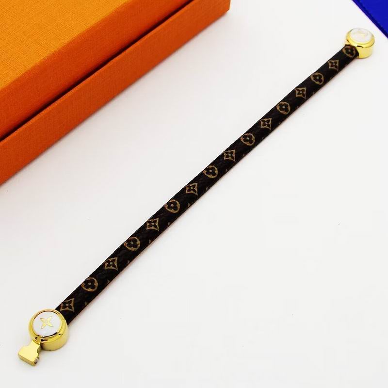 LV Bracelet 05yxh80 (7)