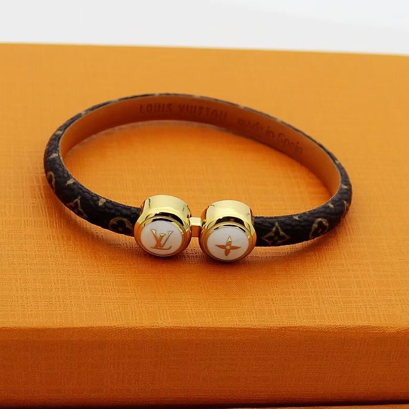 LV Bracelet 05yxh80 (8)