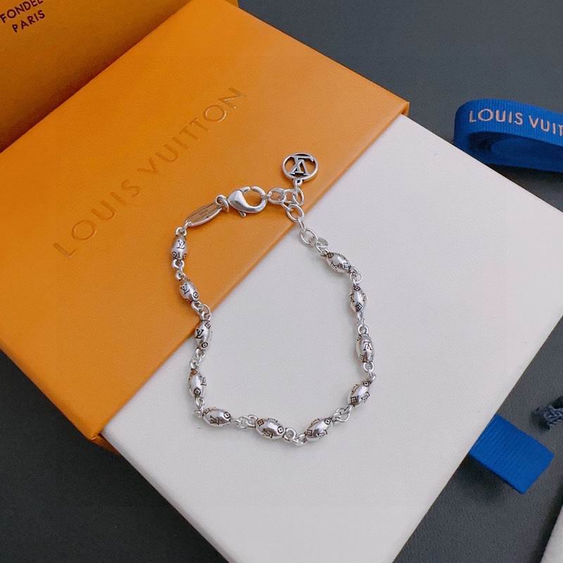LV Bracelet 05yxh83 (2)