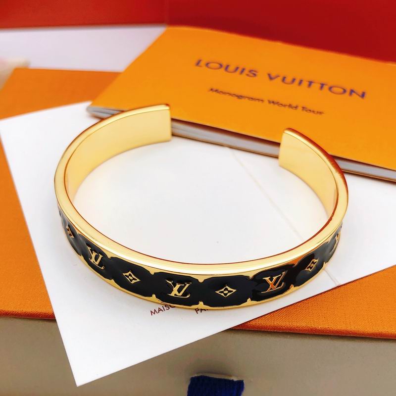 LV Bracelet 05yxh89 (6)