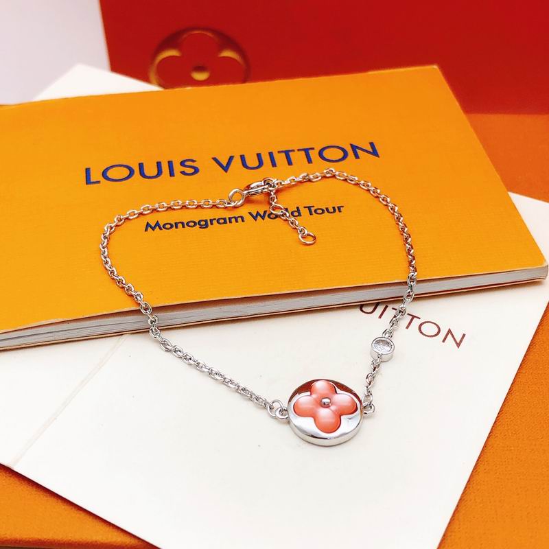 LV Bracelet 05yxh90 (1)