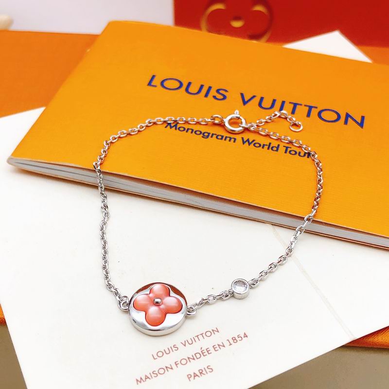 LV Bracelet 05yxh90 (3)