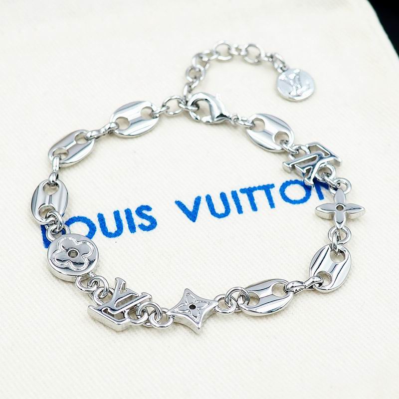 LV Bracelet 05yxh97 (3)