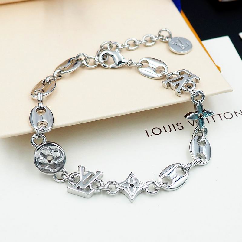 LV Bracelet 05yxh97 (7)