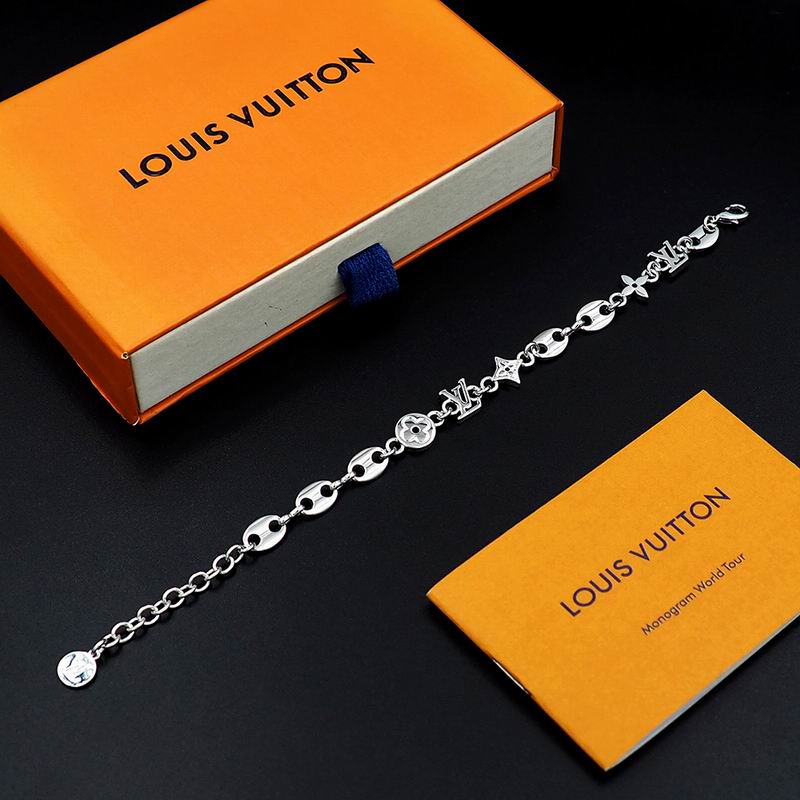LV Bracelet 05yxh97 (8)