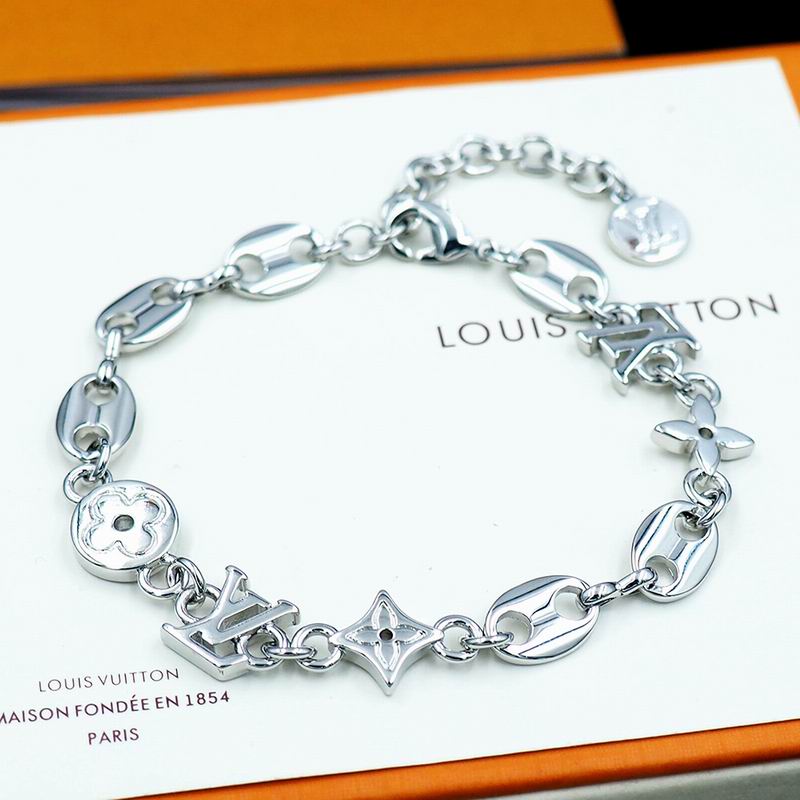 LV Bracelet 05yxh97 (9)