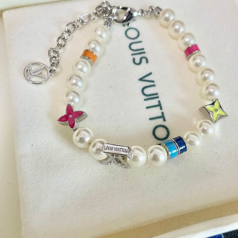 LV Bracelet 05yxh99 (3)