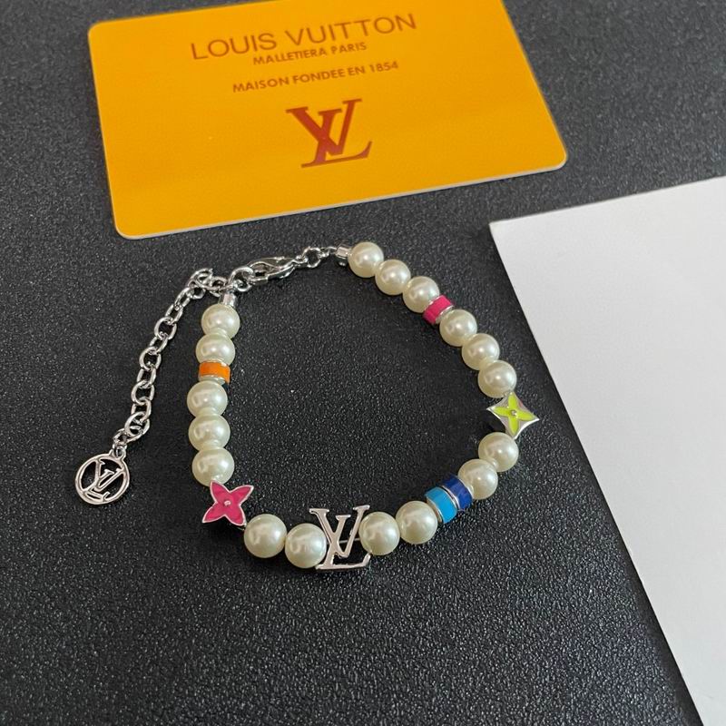 LV Bracelet 05yxh99 (7)