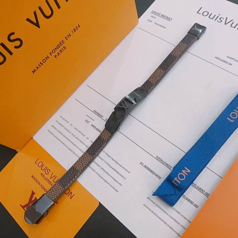 LV Bracelet 06yxh02 (1)