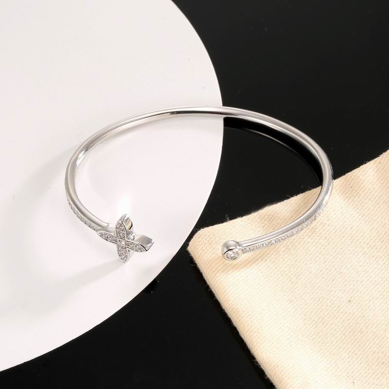 LV Bracelet 06yxh04 (8)